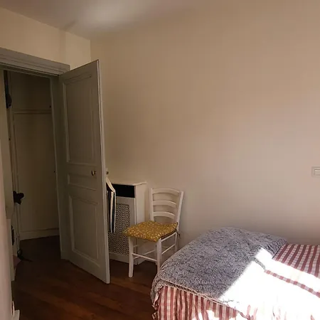 Apartment South Balcony - Champs-elysees Paris